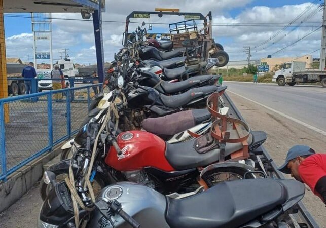 PRF realiza, no Sertão do Araripe, operação com foco nas motocicletas