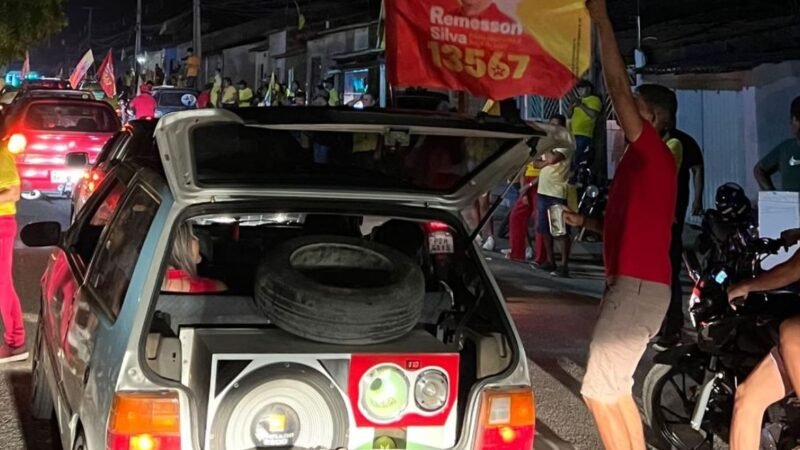 Apoiadores de Remesson Silva se reúnem em grande carreata na reta final da campanha