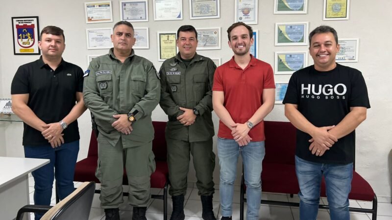 Victor Coelho se reúne com comandante do 7º BPM visando parceria em prol da segurança de Ouricuri